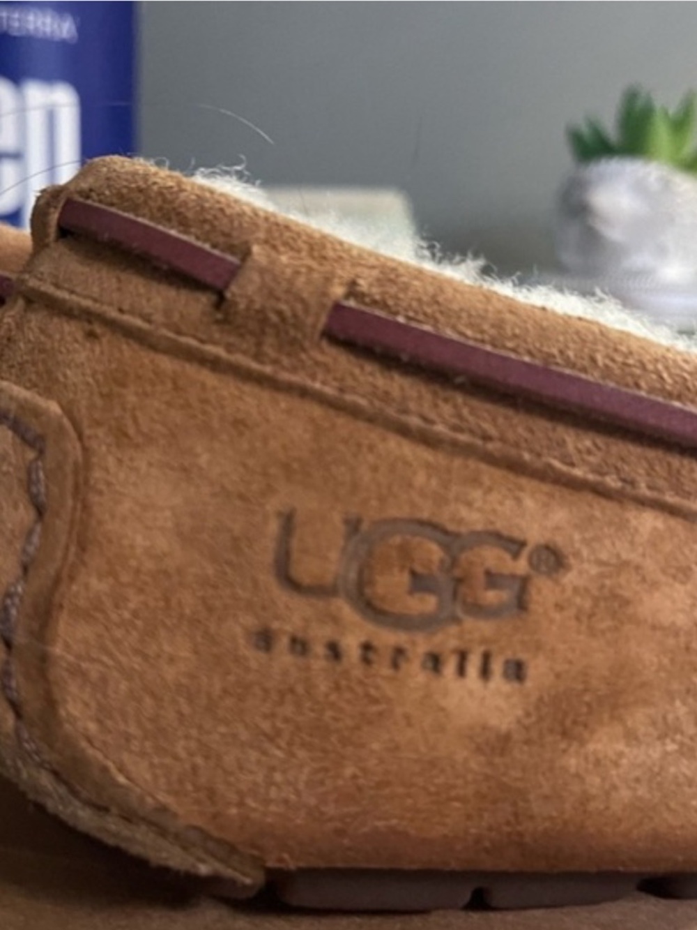 UGG Australia ~ Dakota Moccasin Fur Lined Slippers 🤎 Women's Size 7, NWOT - Picture 11 of 12